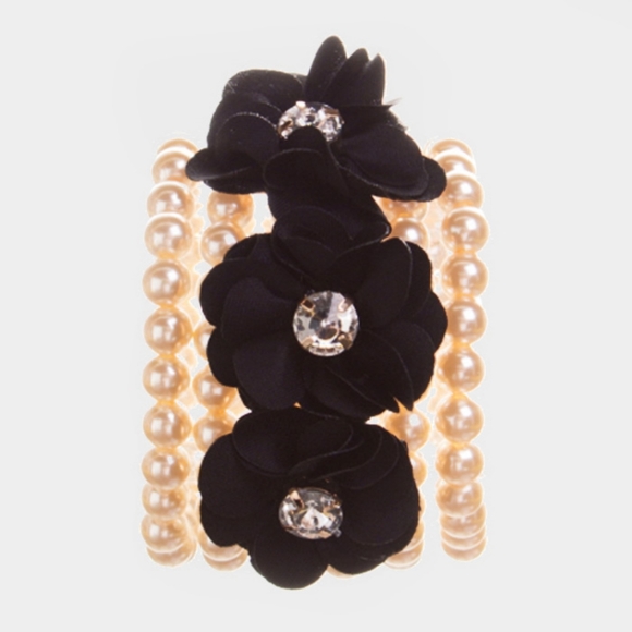 Black Cream Ball Detachable Flower Pearl Stretch Bracelets MultiLayered - Picture 1 of 2